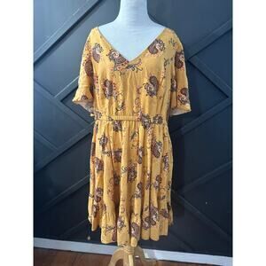size 2 Mini Wash Challis Flutter Sleeve Lace Back Dress